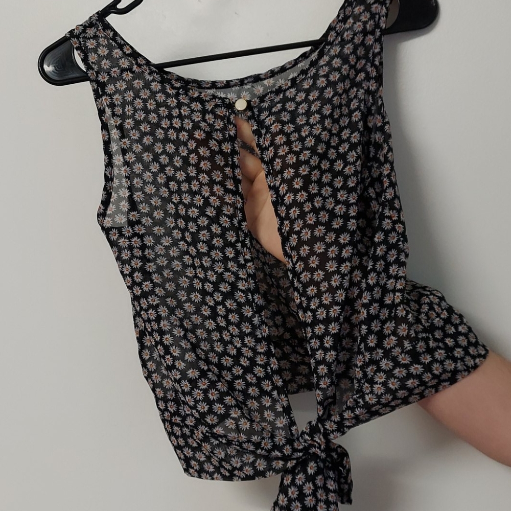 Black Floral Crop Top